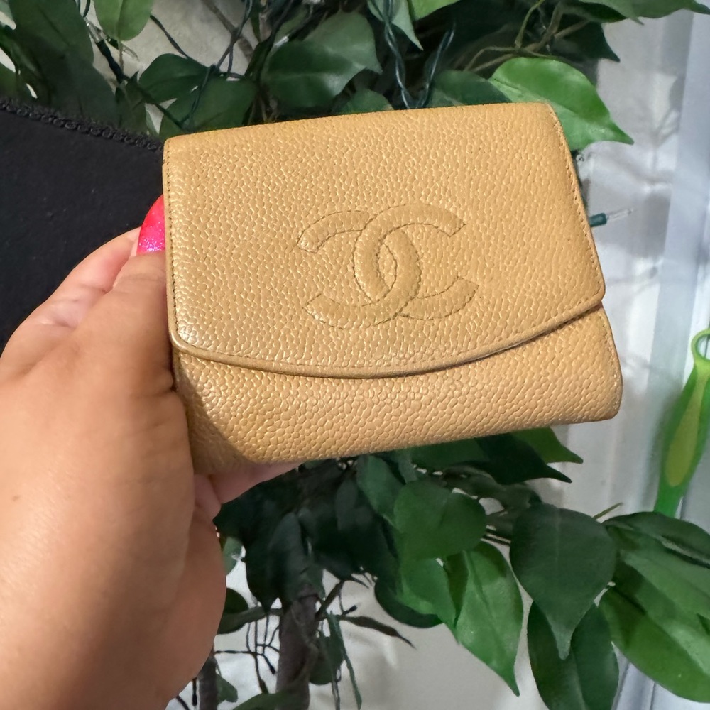 Chanel Bifold Leather Wallet W/ Auth Card - Picture 3 of 17